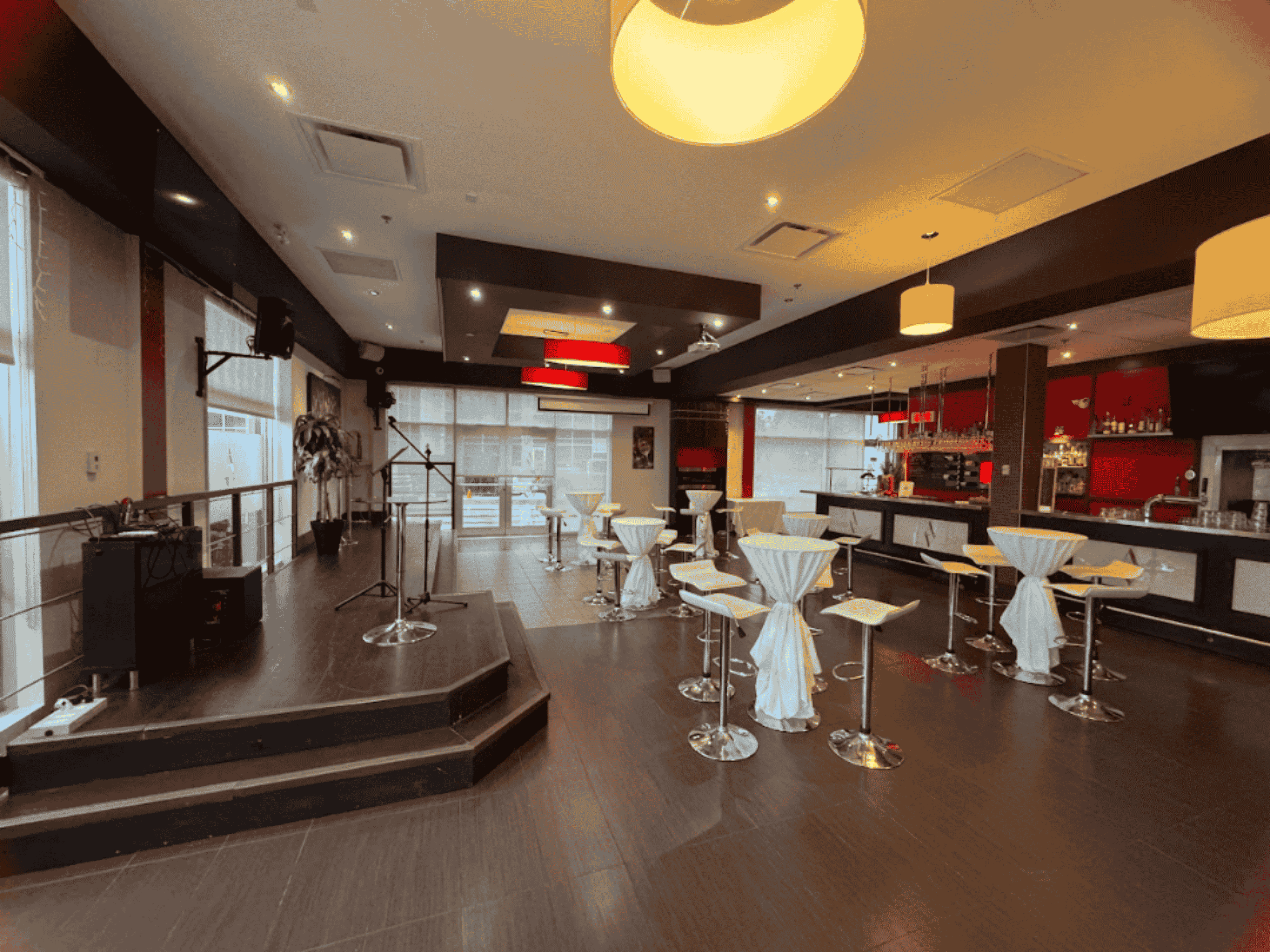 Salle arte blanc.png